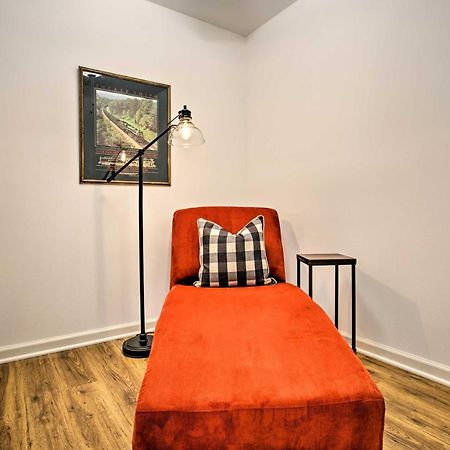 Newly Remodeled Apartment On Main Street In Saluda Eksteriør billede