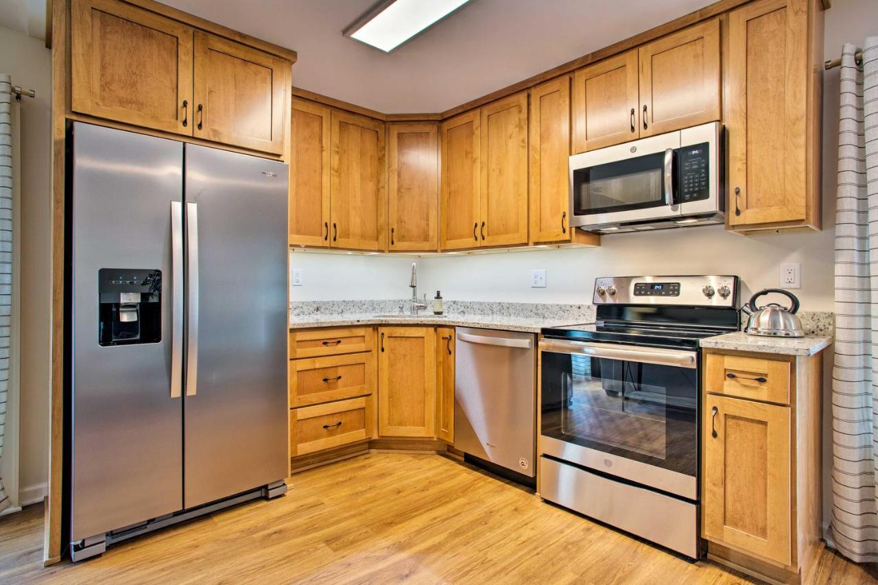 Newly Remodeled Apartment On Main Street In Saluda Eksteriør billede