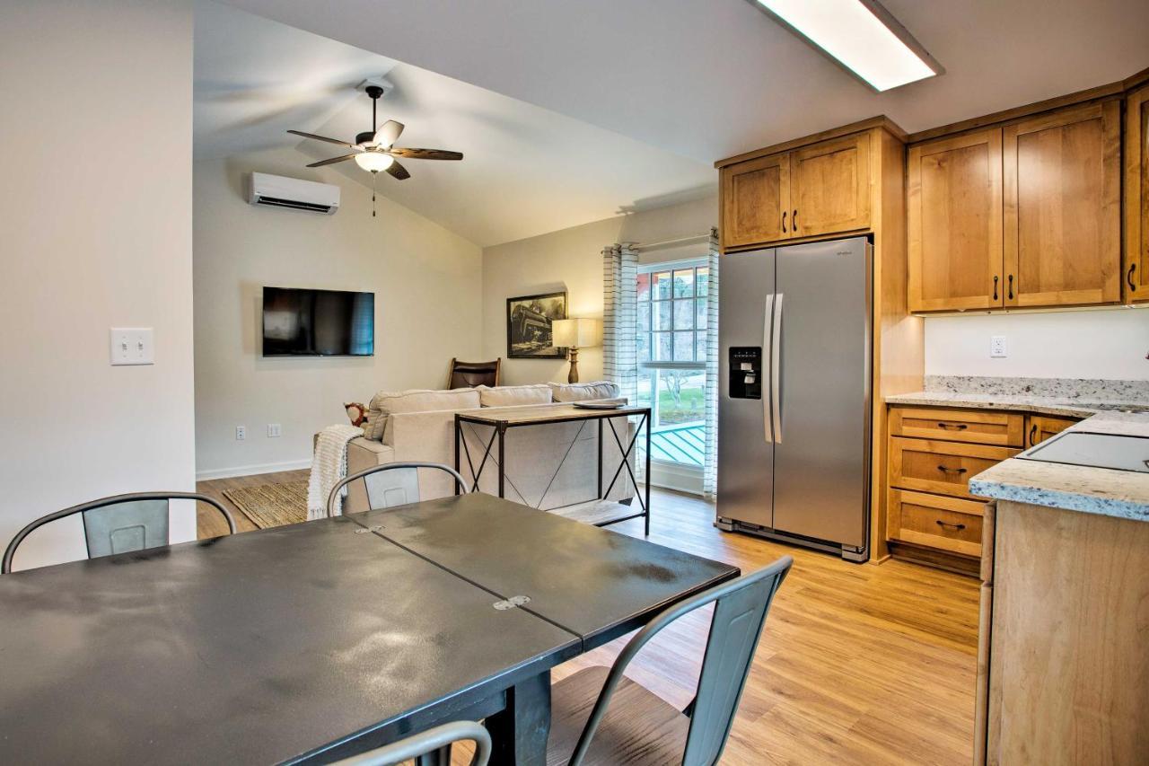 Newly Remodeled Apartment On Main Street In Saluda Eksteriør billede