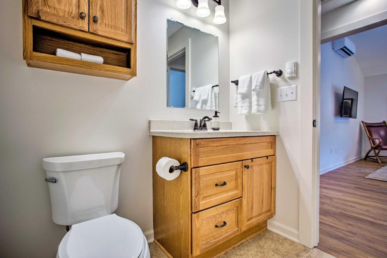 Newly Remodeled Apartment On Main Street In Saluda Eksteriør billede
